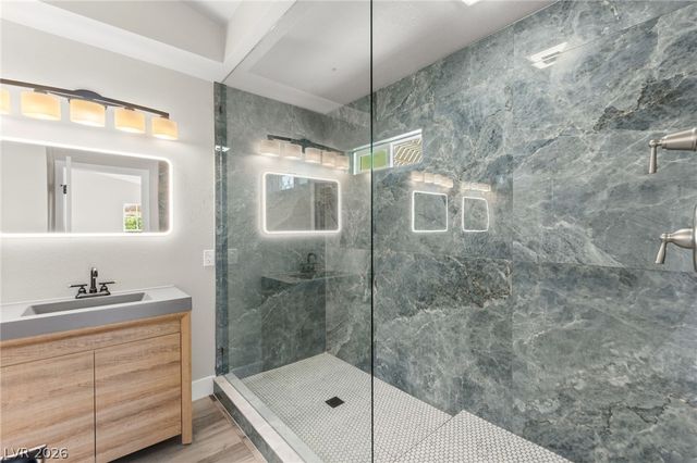 5121 Burr Oak Drive, Las Vegas, NV 89130