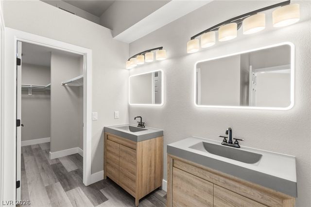 5121 Burr Oak Drive, Las Vegas, NV 89130