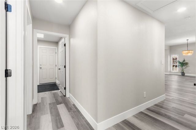 5121 Burr Oak Drive, Las Vegas, NV 89130