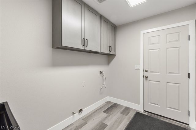 5121 Burr Oak Drive, Las Vegas, NV 89130