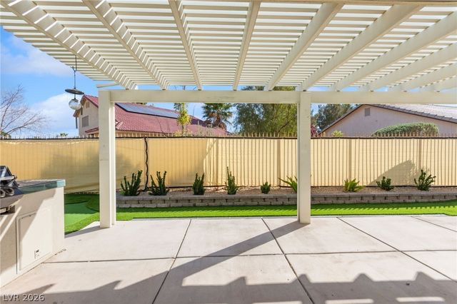 5121 Burr Oak Drive, Las Vegas, NV 89130