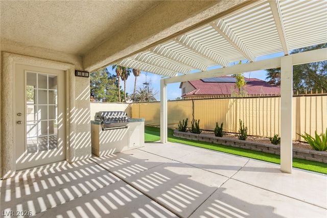 5121 Burr Oak Drive, Las Vegas, NV 89130