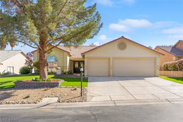 5121 Burr Oak Drive, Las Vegas, NV 89130