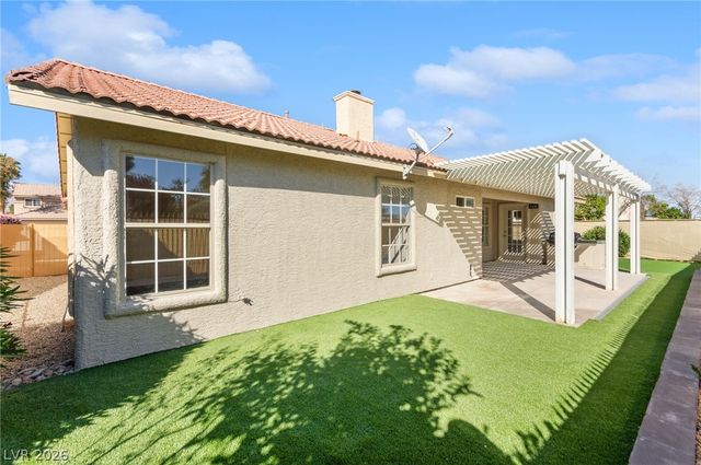 5121 Burr Oak Drive, Las Vegas, NV 89130