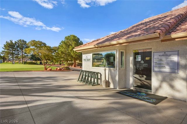 5121 Burr Oak Drive, Las Vegas, NV 89130