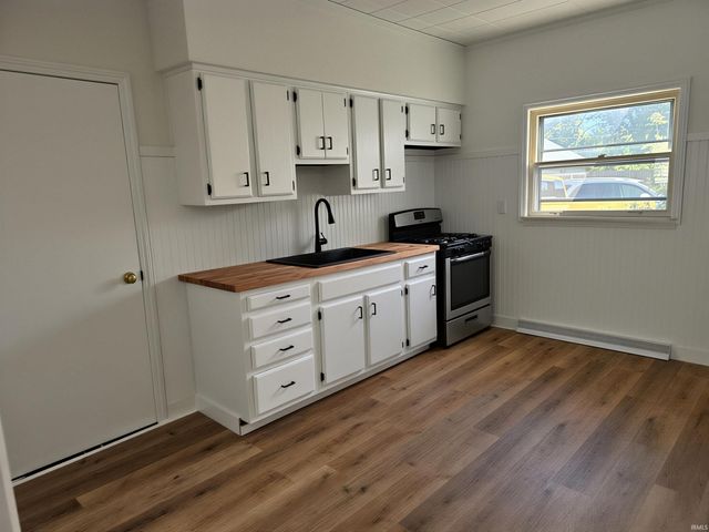 710 Laporte Avenue, South Bend, IN 46628