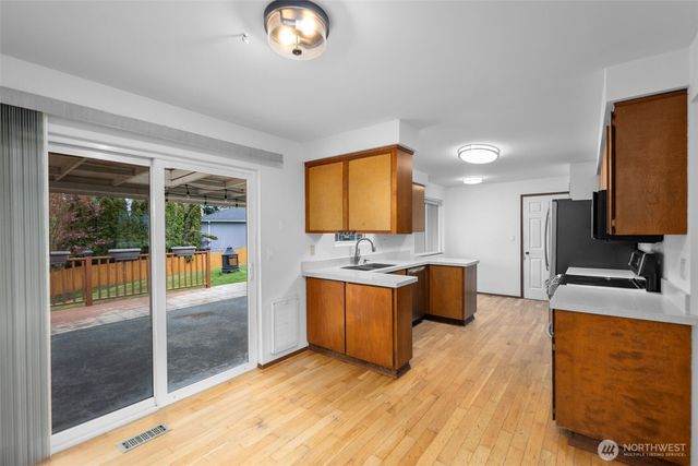 11815 SE 206th Street, Kent, WA 98031