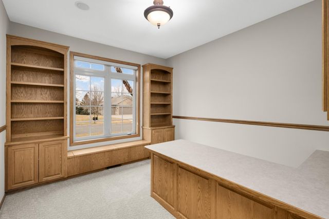 1805 Creek Lane, Northfield, MN 55057