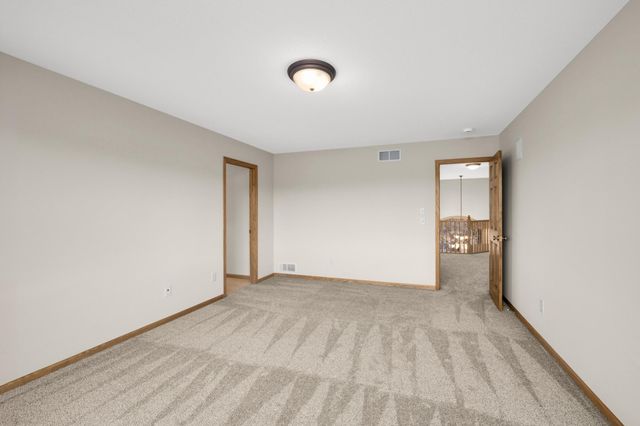 1805 Creek Lane, Northfield, MN 55057