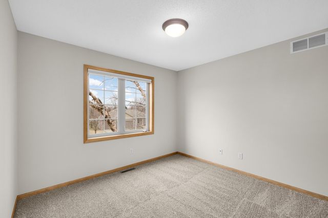 1805 Creek Lane, Northfield, MN 55057