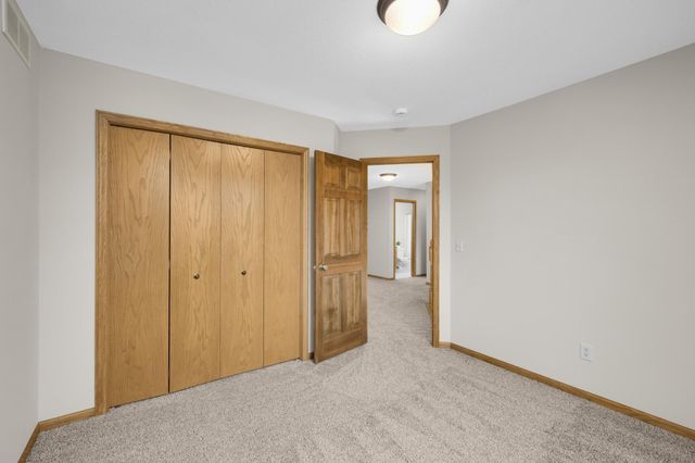 1805 Creek Lane, Northfield, MN 55057