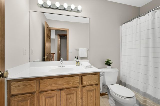 1805 Creek Lane, Northfield, MN 55057