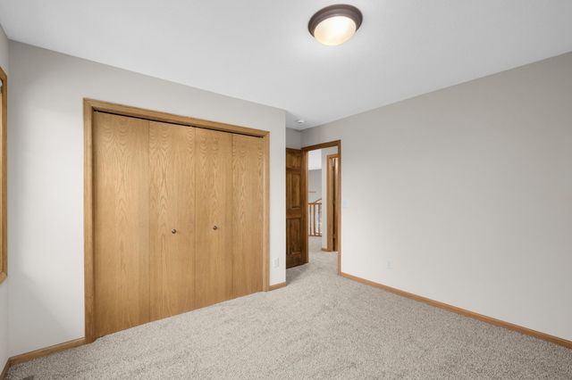 1805 Creek Lane, Northfield, MN 55057