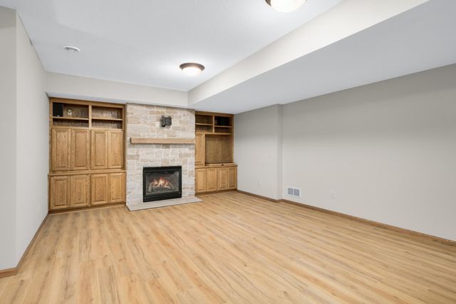 1805 Creek Lane, Northfield, MN 55057