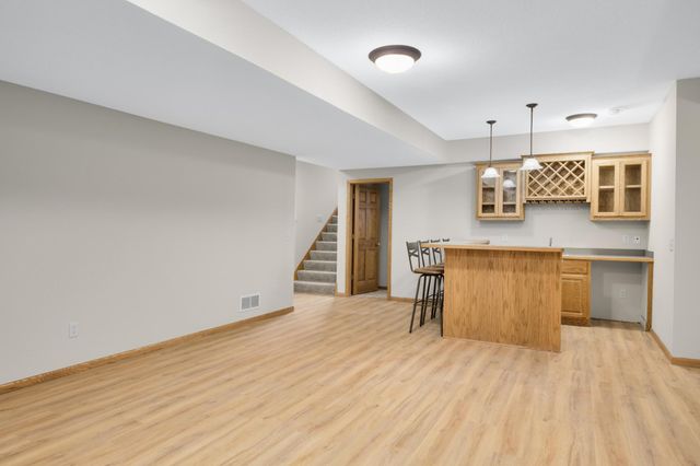 1805 Creek Lane, Northfield, MN 55057