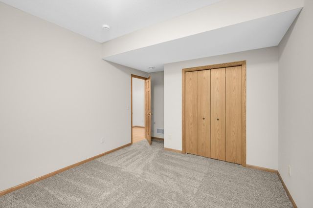 1805 Creek Lane, Northfield, MN 55057