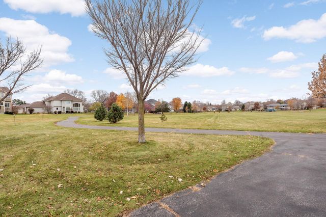 1805 Creek Lane, Northfield, MN 55057