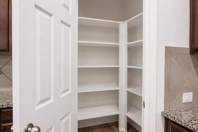 31415 Whitcombe Summit Way, Hockley, TX 77447