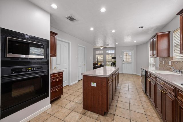 3504 Madison Drive, Pearland, TX 77584