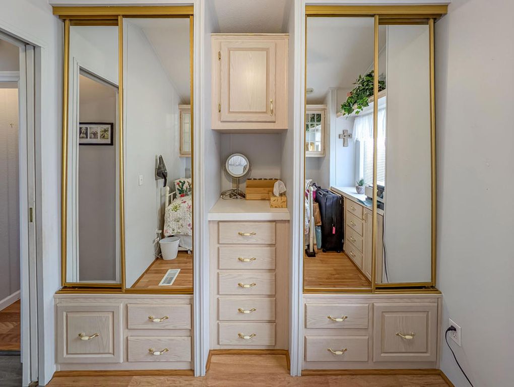 Image 20 of property listing at 70200 Dillon Road 105, Desert Hot Springs, CA 92241