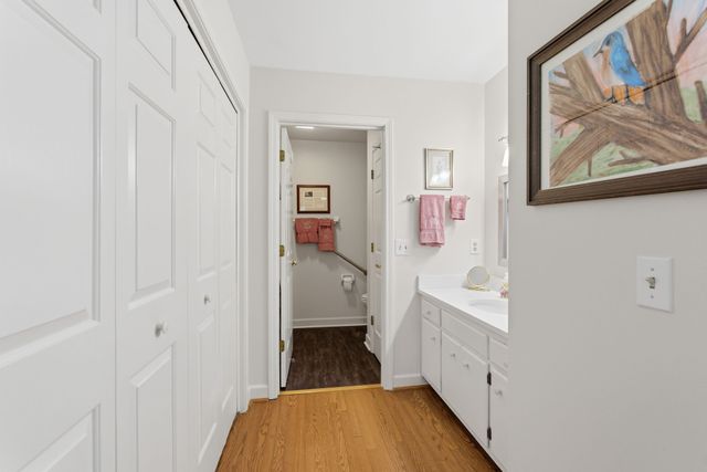 905 Glenmary Ct, Nashville, TN 37205