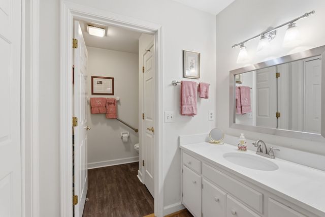 905 Glenmary Ct, Nashville, TN 37205