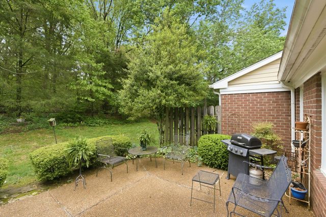 905 Glenmary Ct, Nashville, TN 37205