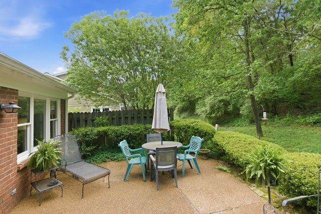 905 Glenmary Ct, Nashville, TN 37205