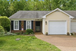 905 Glenmary Ct, Nashville, TN 37205
