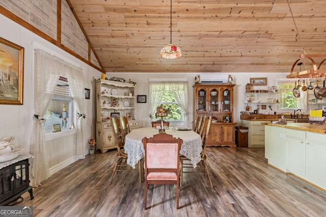 53 Fox Run 77, Blue Ridge, GA 30513