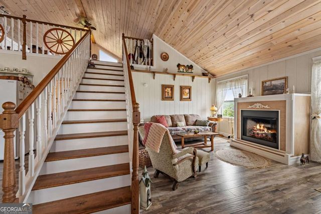 53 Fox Run 77, Blue Ridge, GA 30513