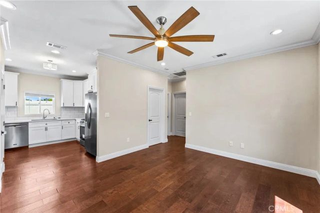 1421 De Anza, Redlands, CA 92374