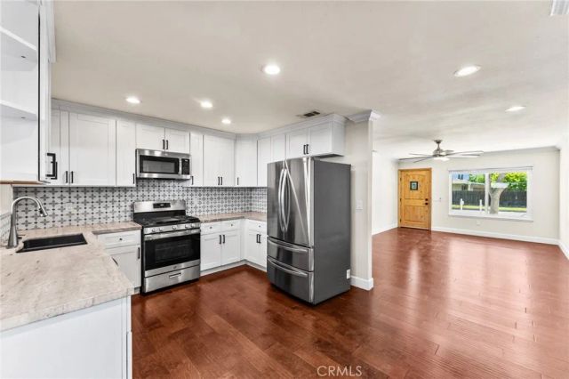 1421 De Anza, Redlands, CA 92374