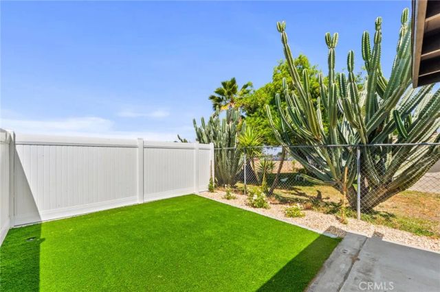 1421 De Anza, Redlands, CA 92374