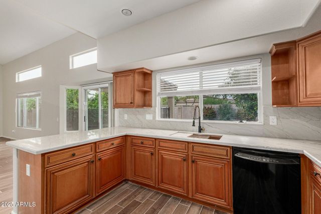 4522 E ROWEL Road, Phoenix, AZ 85050