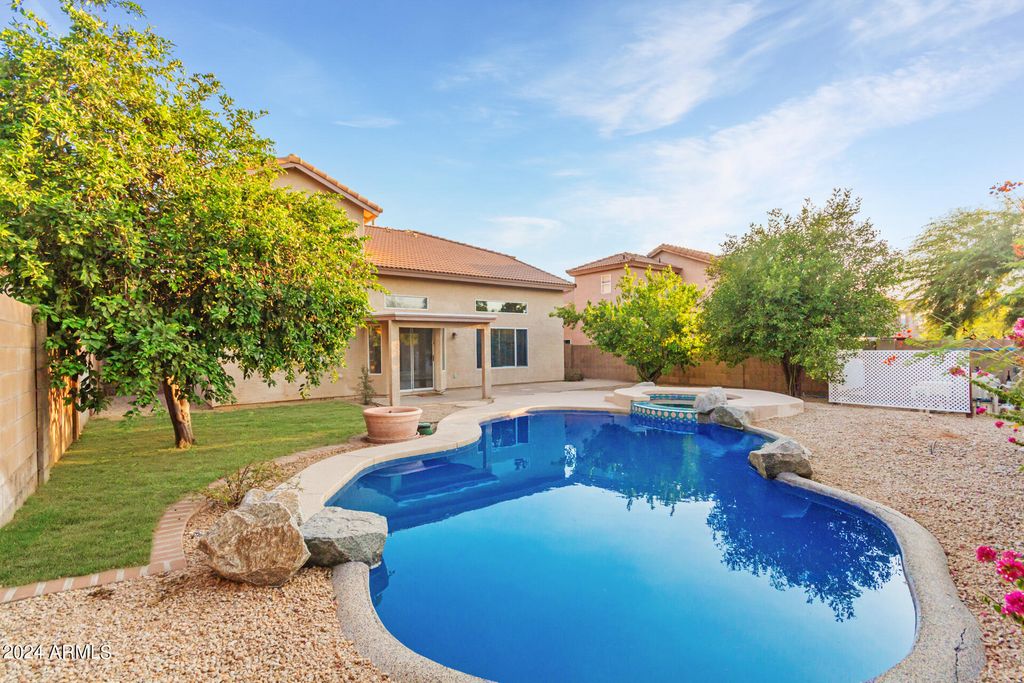 4522 E ROWEL Road, Phoenix, AZ 85050