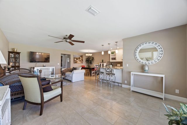150 South Boulevard B, Boynton Beach, FL 33435
