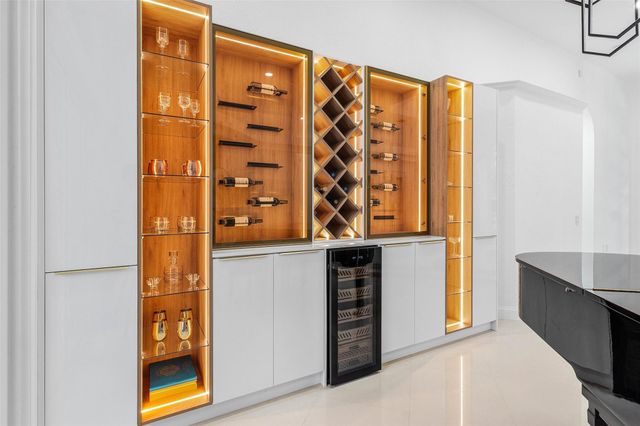 6236 NW 82nd Avenue, Parkland, FL 33067