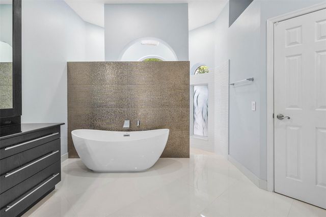 6236 NW 82nd Avenue, Parkland, FL 33067