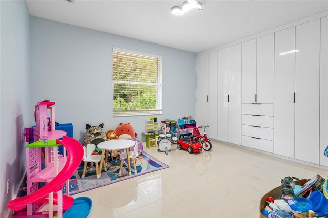 6236 NW 82nd Avenue, Parkland, FL 33067