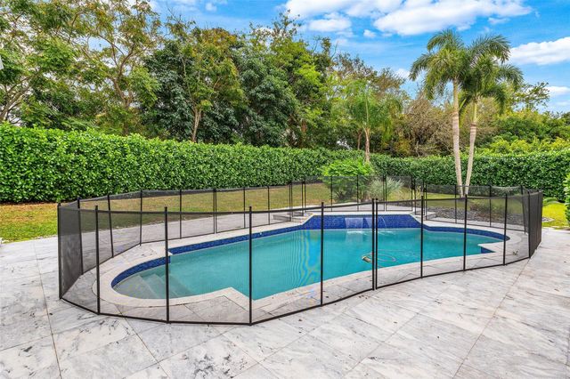 6236 NW 82nd Avenue, Parkland, FL 33067