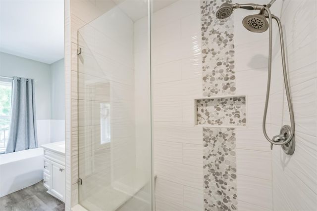 725 Magnolia Point Drive, Houston, TX 77336