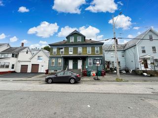 12 Columbus Ave, Lowell, MA 01851