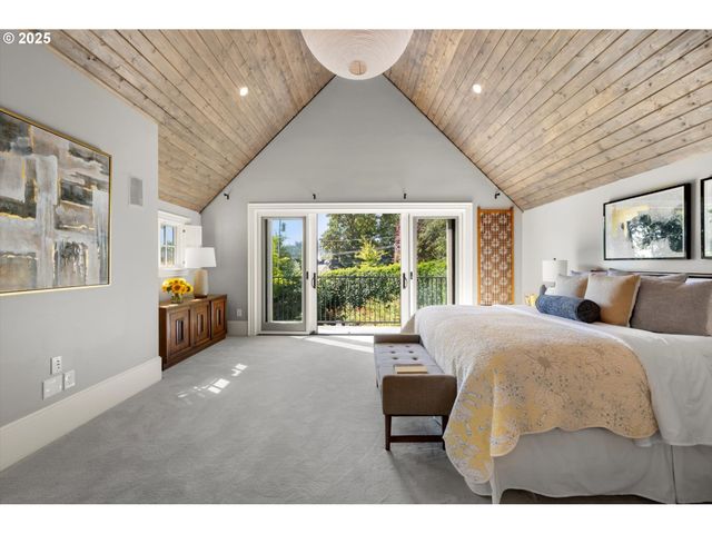 1948 Sw TERRACE Dr, Portland, OR 97201