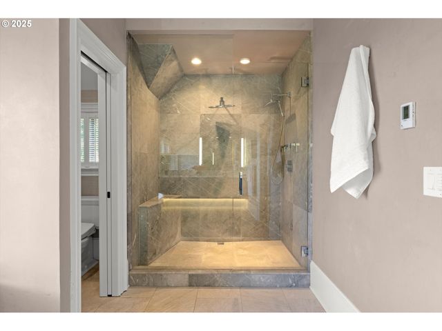 1948 Sw TERRACE Dr, Portland, OR 97201