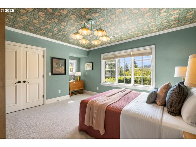 1948 Sw TERRACE Dr, Portland, OR 97201