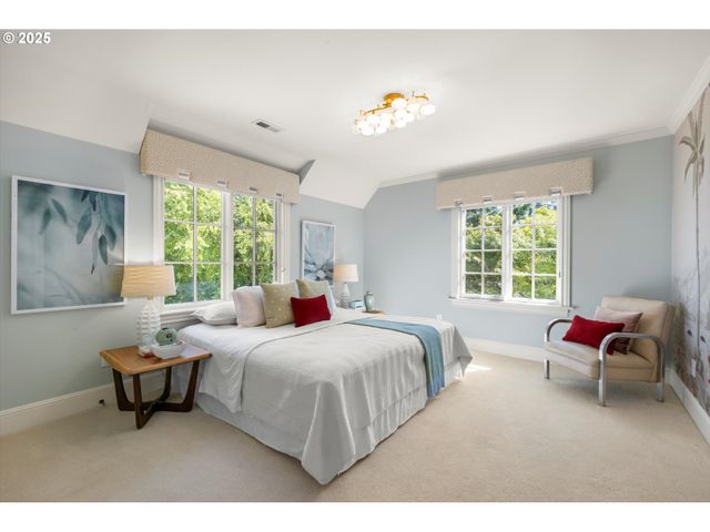 1948 Sw TERRACE Dr, Portland, OR 97201