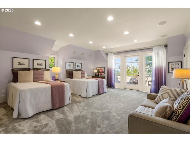 1948 Sw TERRACE Dr, Portland, OR 97201