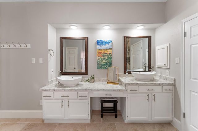 1514 Briarbend Drive, Sugar Land, TX 77479