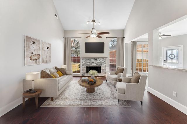 1514 Briarbend Drive, Sugar Land, TX 77479